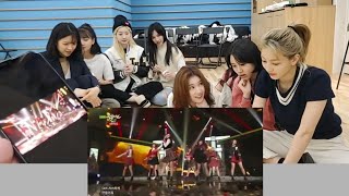 TWICE reaction to other TWICE Performance *VLive