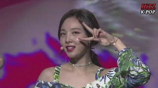 TWICE (트와이스) Look At Me | TWICE 2nd Tour : TWICELAND Zone 2 Fantasy Park 2018