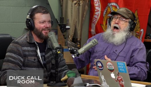 Uncle Si Was Chased by Coyotes — TWICE | Duck Call Room #108