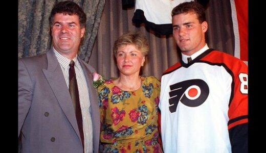 Looking Back at The Time Lindros Was Traded Twice in the Same Day, By the Same Team