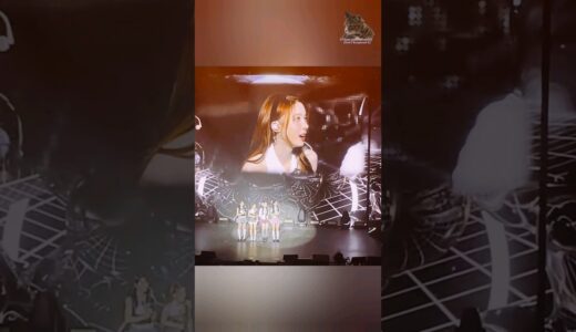 Aespa is going viral due to their reaction to a Twice's lightstick at their concert #Kpop #Shorts