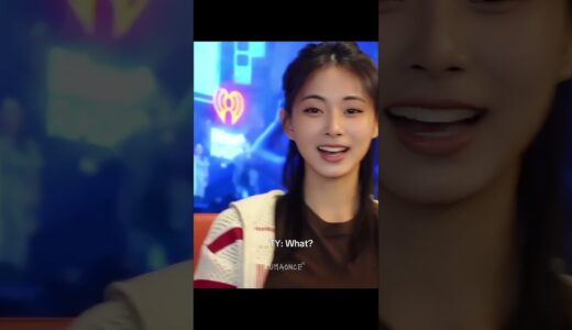 Nayeon fangirling over Tzuyu’s beauty, I mean handsomeness 😅  #twice #natzu